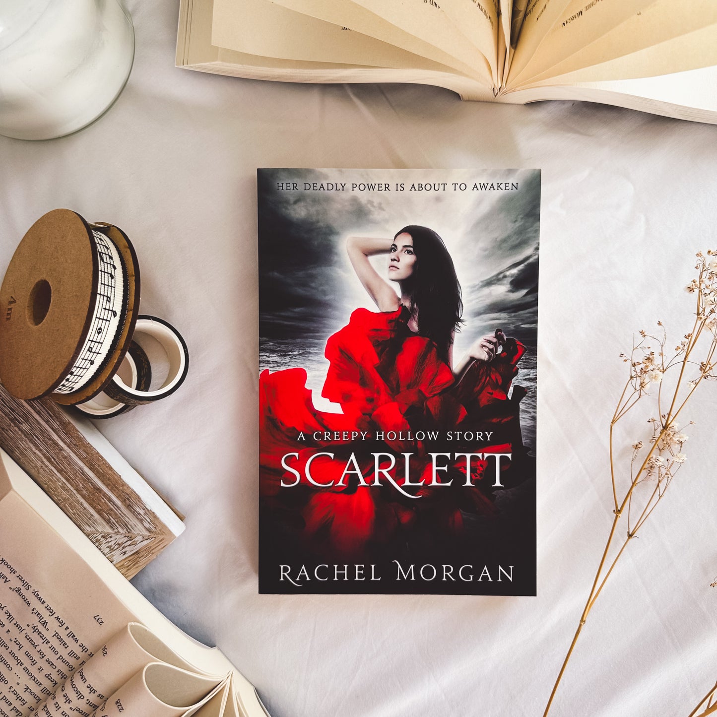 Scarlett (A Creepy Hollow Story)